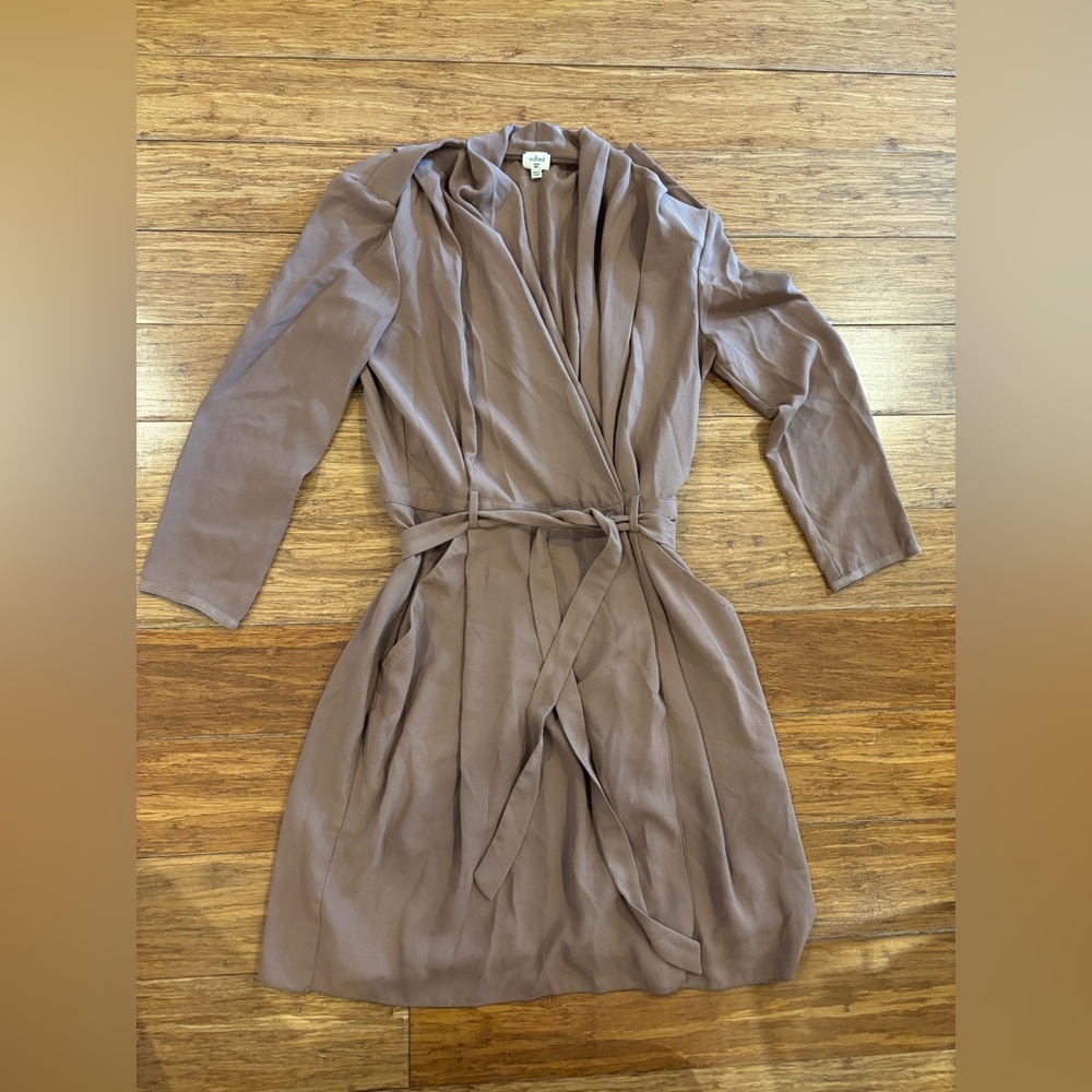EUC Aritzia dress